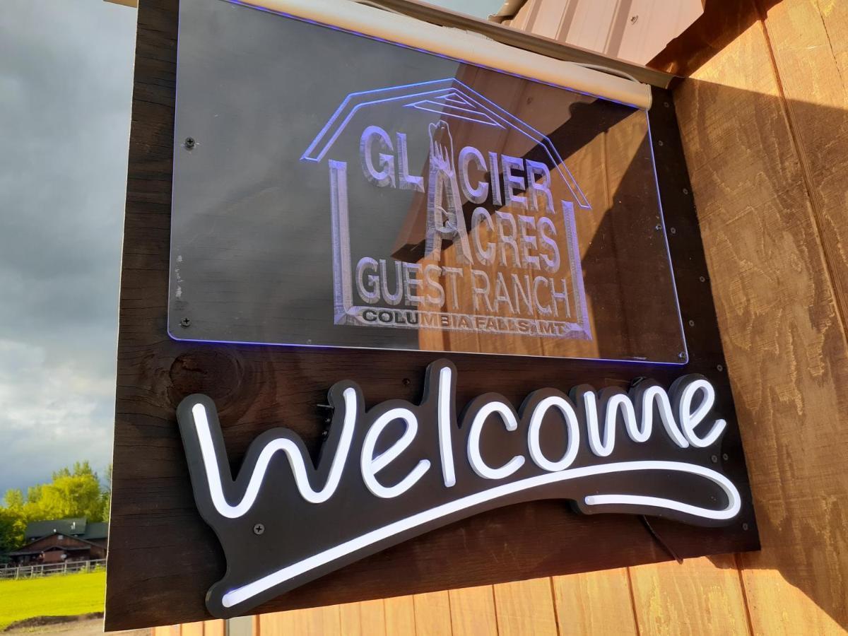 Glacier Acres Guest Ranch 컬럼비아 폴스 외부 사진